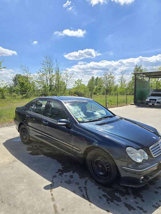 Mercedes c220 w203 facelift