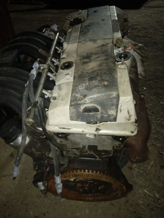 Мотор сатылады мерс 210 2.8л