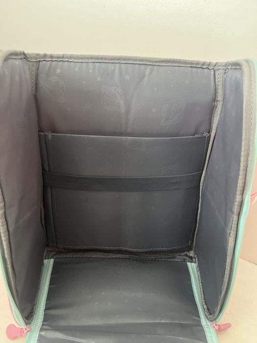 Ученическа раница с голям отвор /с безплатна доставка/