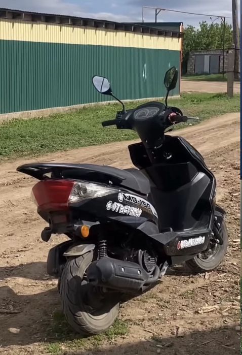 Продам скутер м8