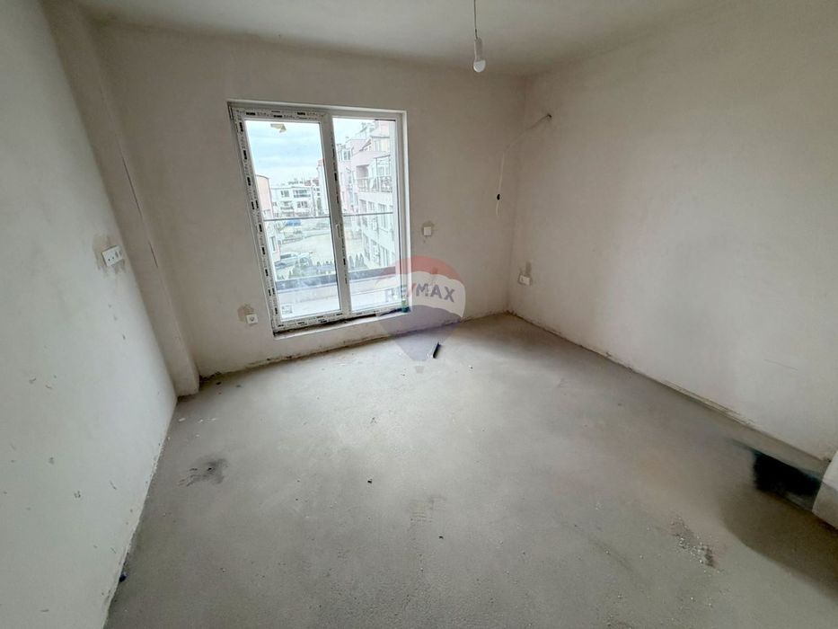 Продава се Тристаен апартамент в Варна, Бриз - 111 кв.м за 1287 €/кв.м - Снимка #4