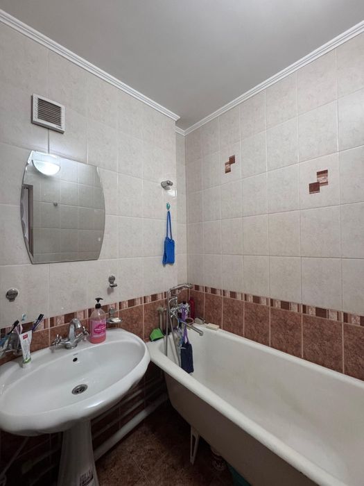 Продам 4-х комнатную квартиру