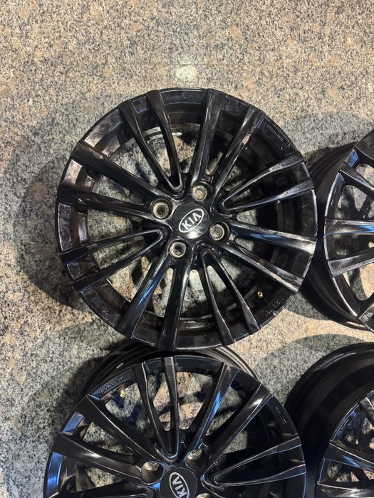Jante R15 4x100 negre Kia Stonic / Rio / Picanto – Hyundai i10 i20 i25