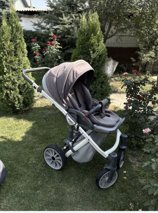 Продам коляску anex sport