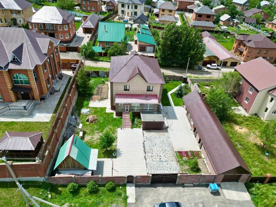 Продаётся коттедж в Куленовке