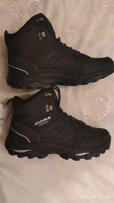 Зимние кожанные кроссовки Bona