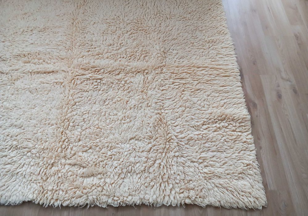 Нов вълнен китеник