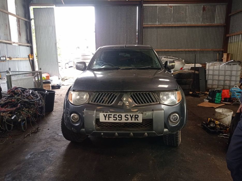 Mitsubishi L 200 2.5DID 136 kd