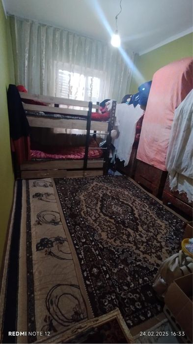 SROCHNA  BEZ REMONT  3 xonali kvartira sotiladi   3 qavat