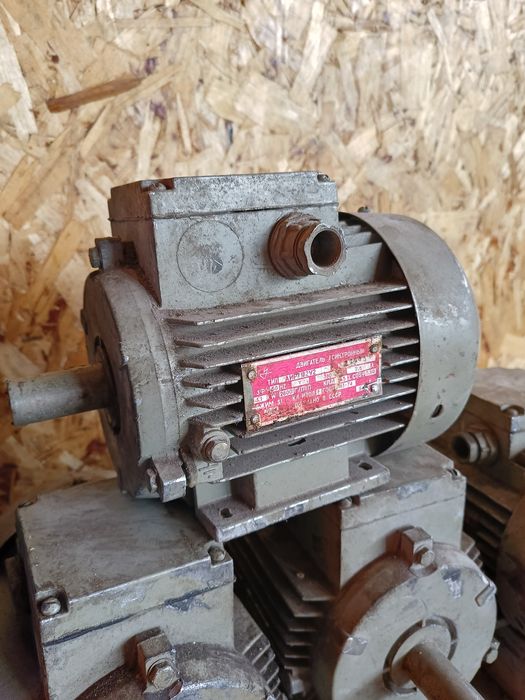 Электродвигатель