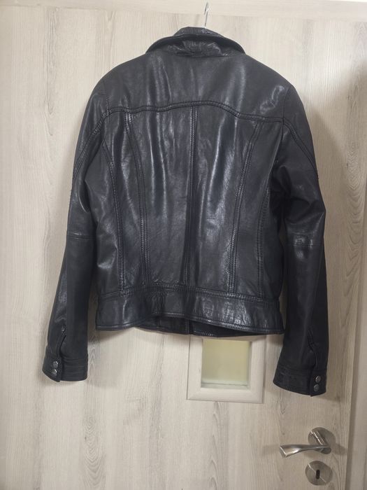 Дамско кожено яке размер Л