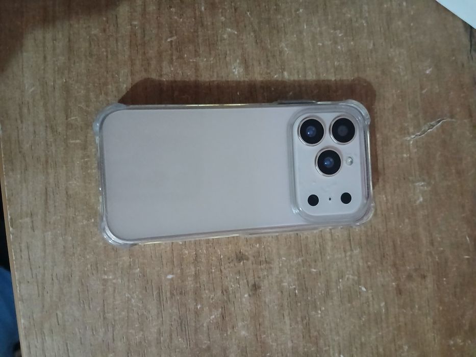 Telfon sotiladi  17 pro mini