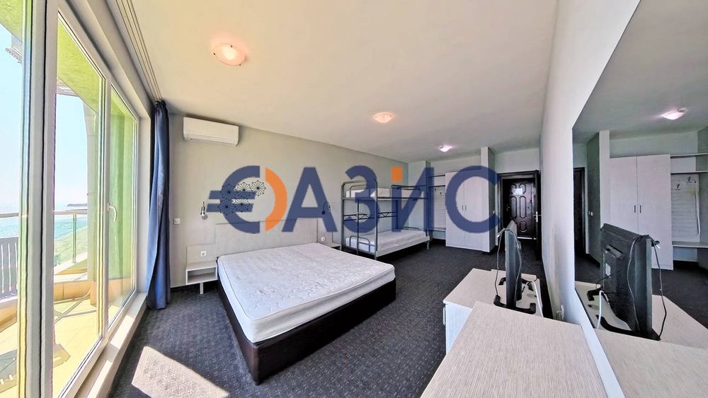 Продава се Едностаен апартамент в Несебър - 56 кв.м за 1117 €/кв.м - Снимка #3