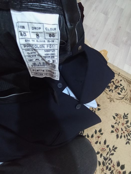 Продам костюм в идеальном состоянии