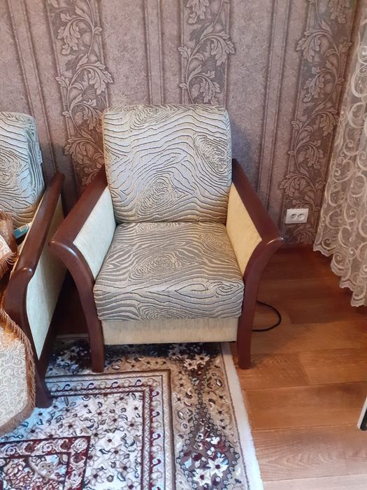 Продам  2 кресла  производства Белоруссии