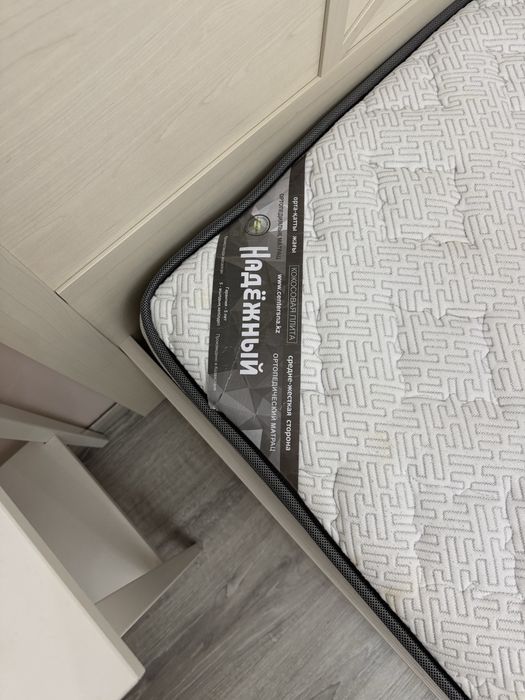 Кровать, размер 180*200