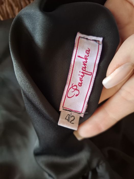 Продам платье по ненадобности