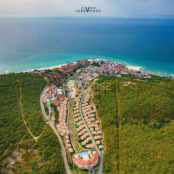 Продава се Четиристаен апартамент в к.к. Елените - 112 кв.м за 1295 €/кв.м - Снимка #18