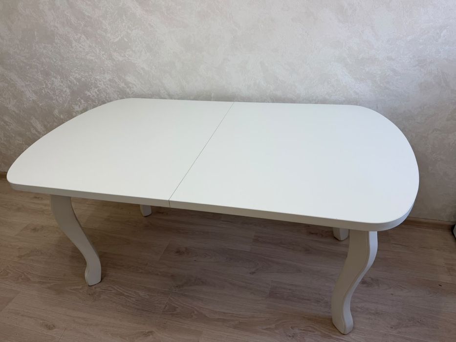 Продам кухонный стол