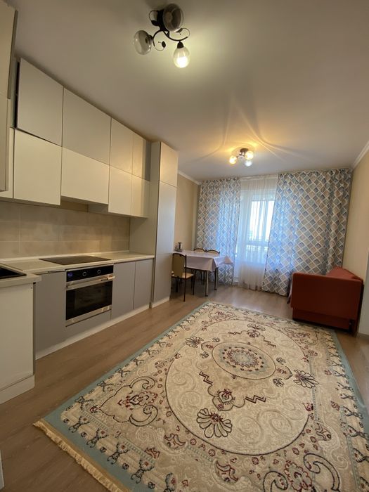 Центр Астаны 3 ком квартира