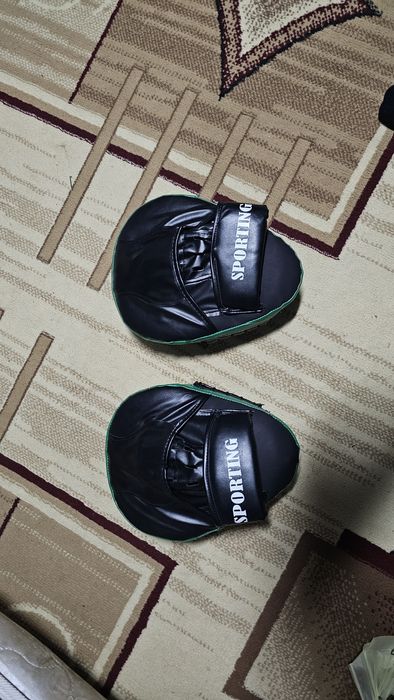 Боксёрские лапы для единоборств