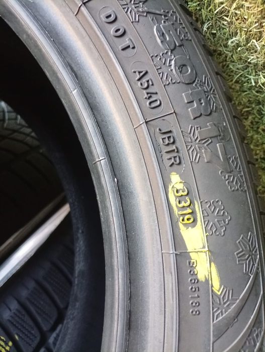 225 50 17 Dunlop m+s