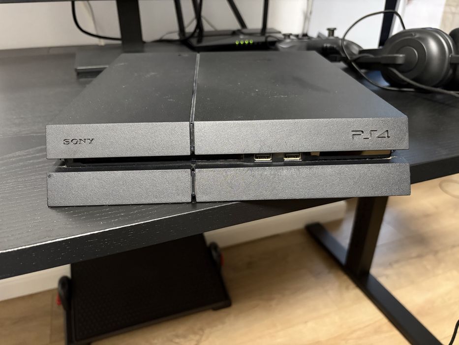 Ps4+controler NACON+ Jocuri