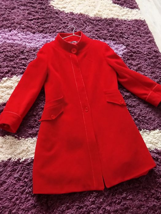 Palton dama superb roșu.