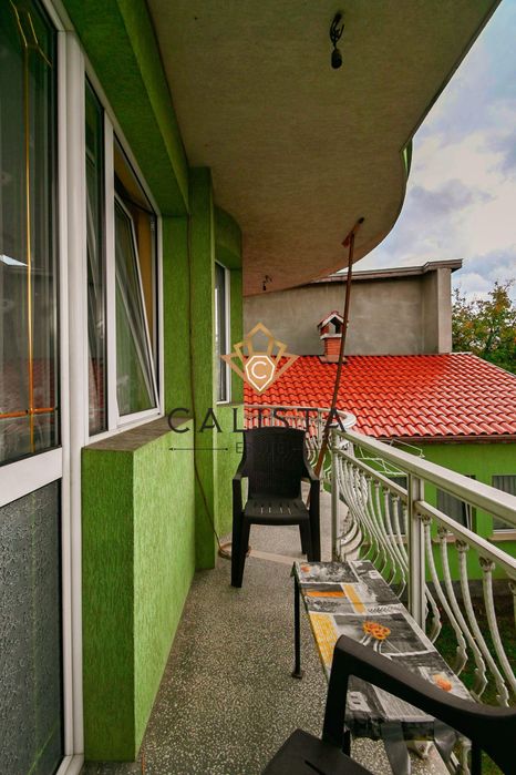 Дава се под наем Етаж от къща в София, Модерно предградие - 300 кв.м за 699 € - Снимка #14