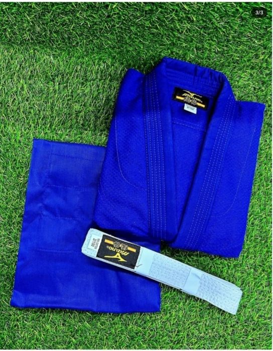 Продам форму от дзюдо