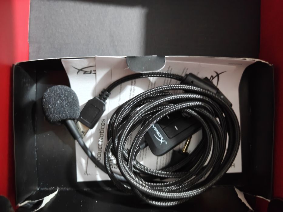 Продам наушники HyperX Cloud II