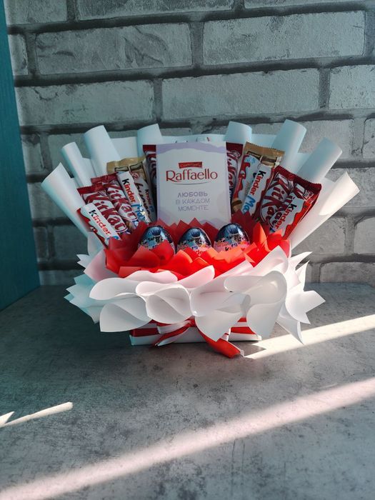 Живые цветы в шаре , оригинальные подарки