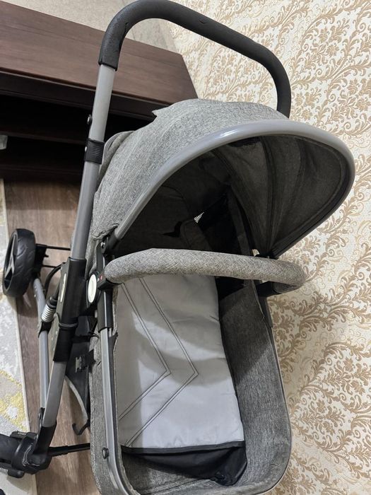 Каляска почти новая