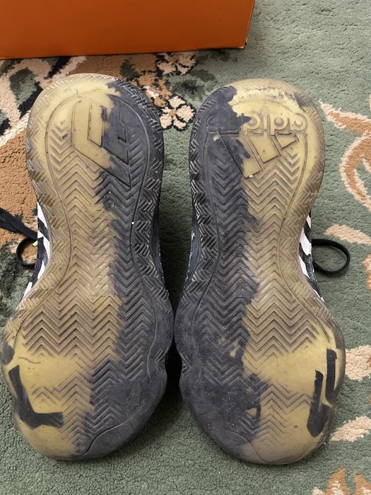 Баскетбольные кроссы оригинал Adidas!