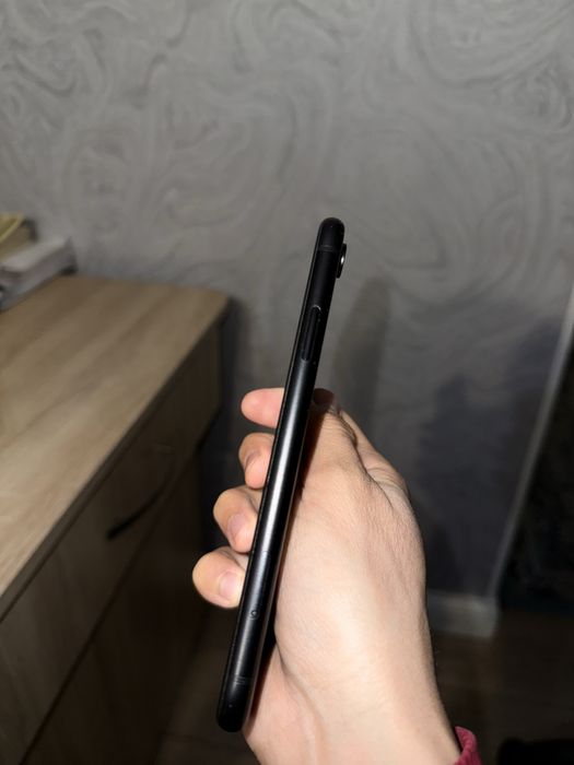 Iphone XR 64 gb 55000 tg