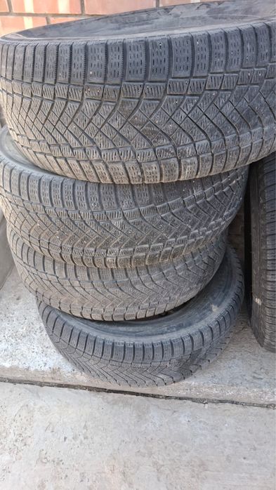 Покрышка сатылады зимний 18 размер