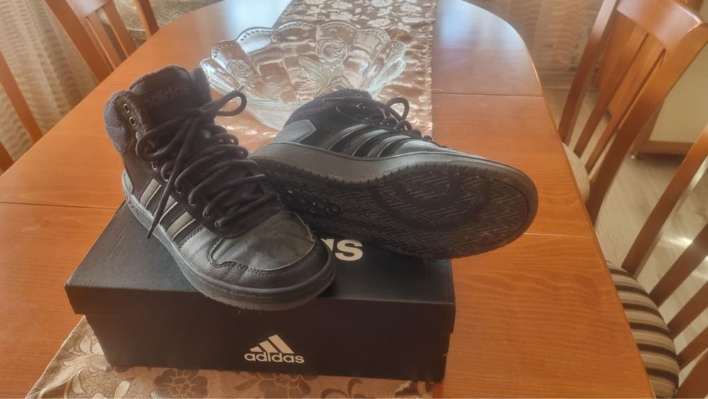 Кечове Adidas.