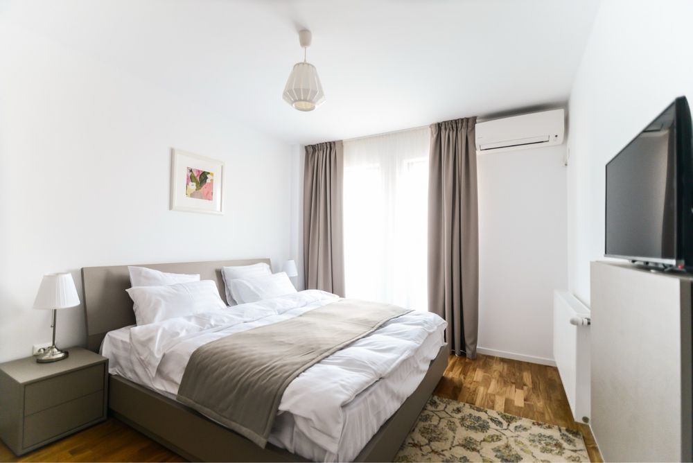 Apartament de inchiriat 2 camere Park Lake 1 orientare estica