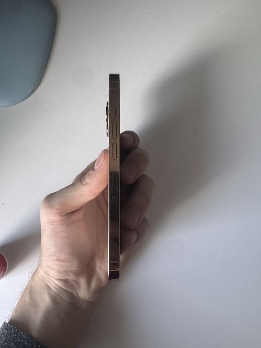 Iphone 13 pro gold