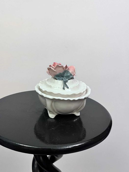 Caseta bomboniera portelan bibelou bibelouri KARL ENS w germania