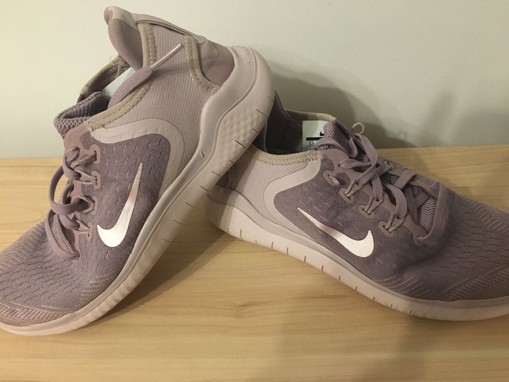 Nike free rn 2018 rose gold hotsell