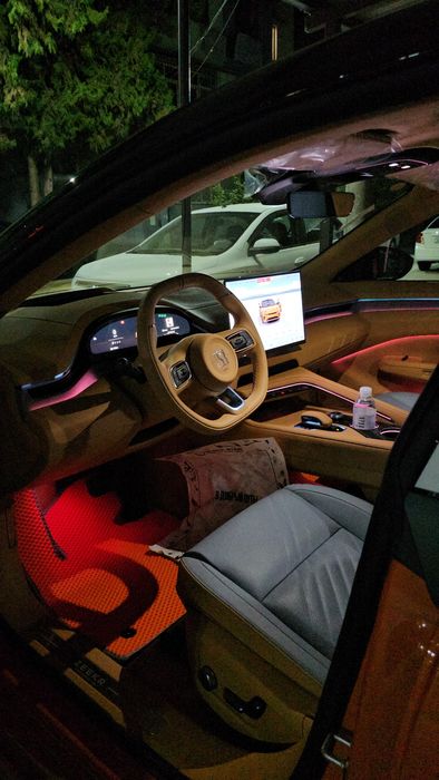 Продам свой zeekr 001 рейсталинг 2024 you полный фулл