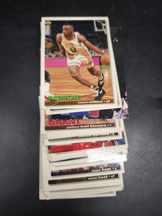 Коллекционные карточки баскетбол