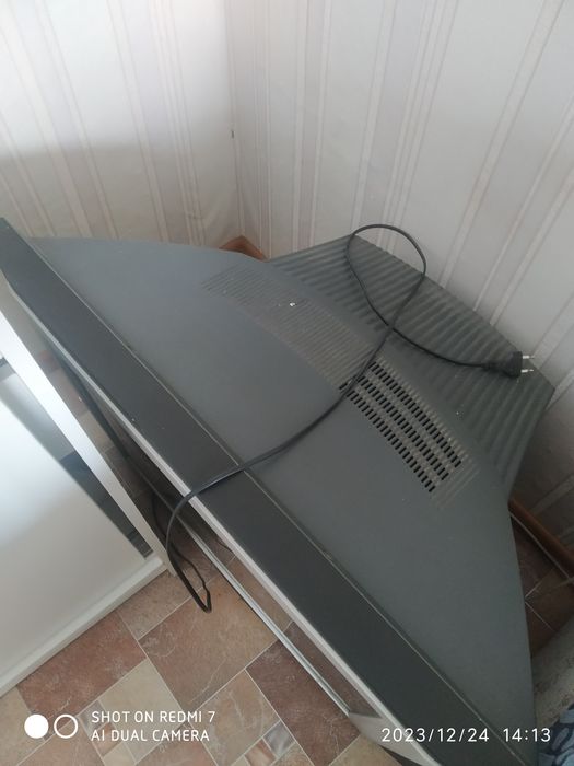 Продам телевизор