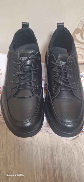 Обувь на мальчика новые
