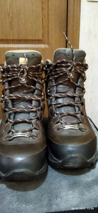 Продам горные батинки