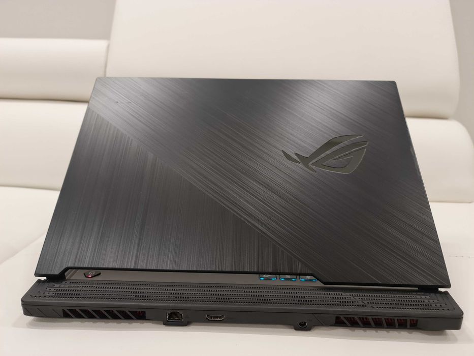 Laptop gaming Asus Strix , intel core i7-9750H (hexa core) ,ram 16 gb