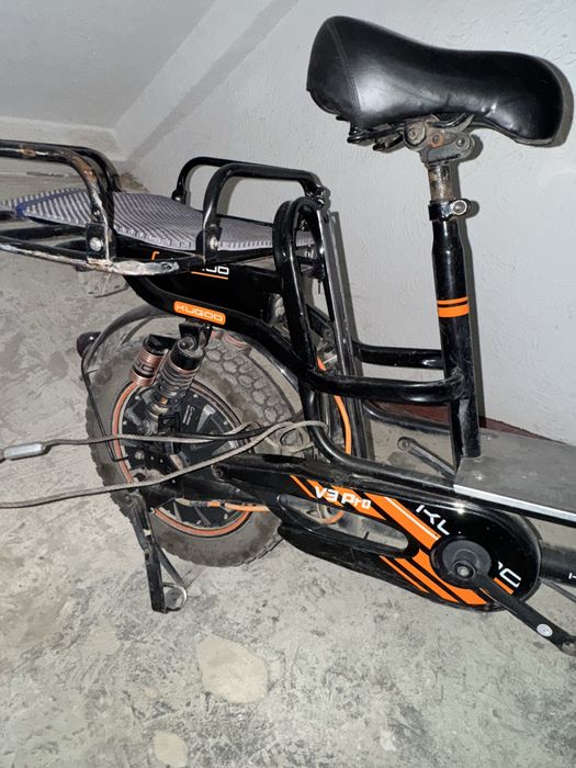 Skuter ideal xolatda