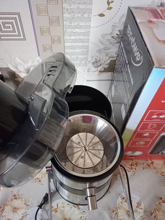 Соковыжималка сатылады новый