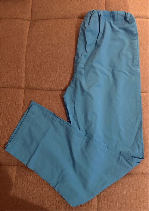 Продам медицинский костюм